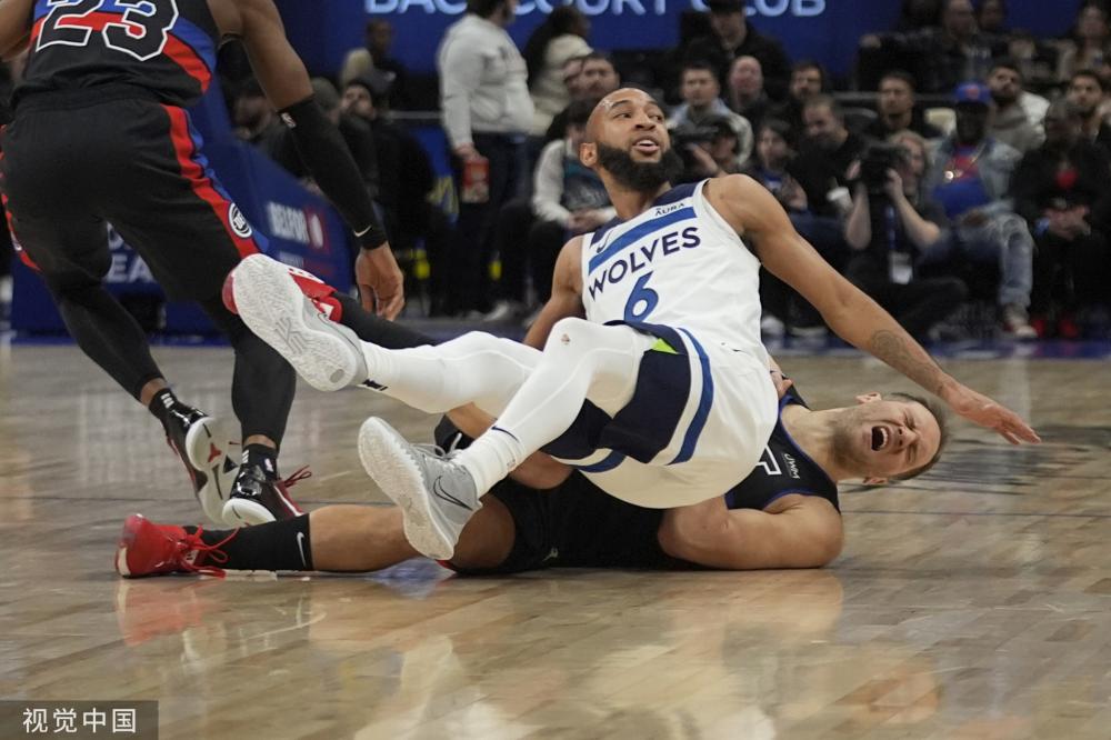 果敢地走上 果敢地走上